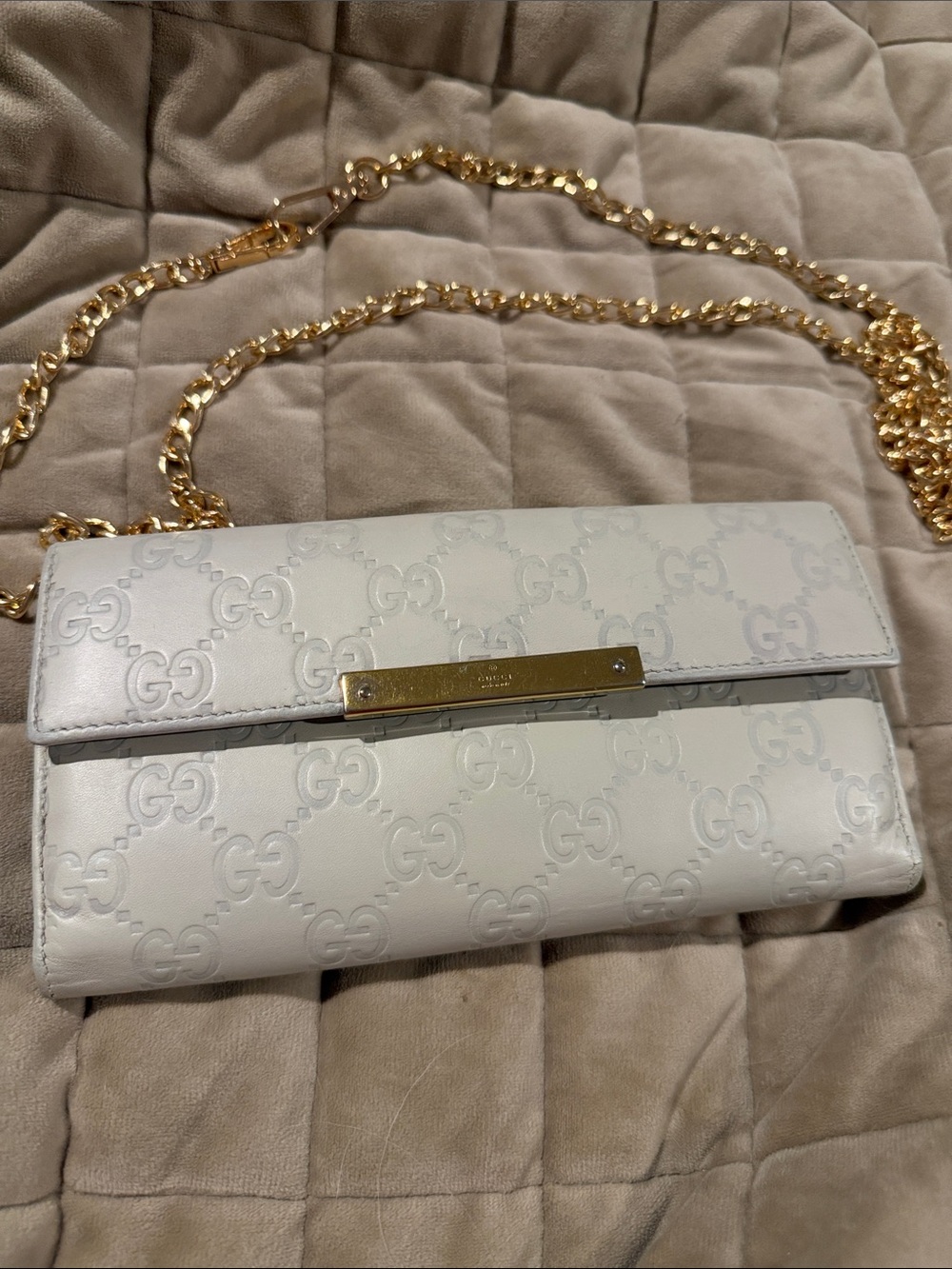 Gucci Cream Leather Chain Cardholder Wallet GG